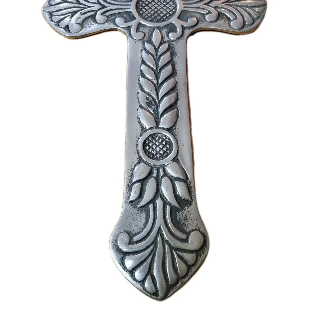 Metal Wall Hanging Cross Crucifix Religious Ornate 17.5 in